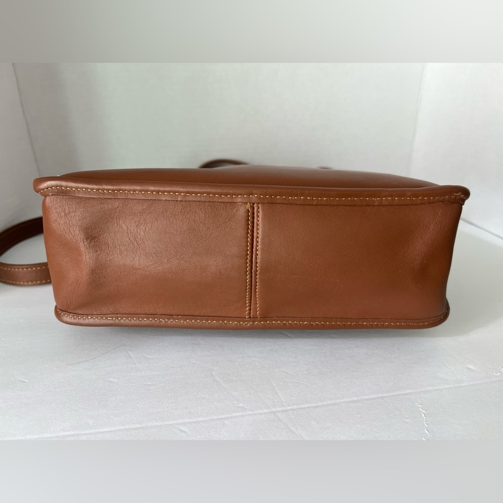 Coach vintage willis #9927 Tan Leather Bag - Picture 3 of 16